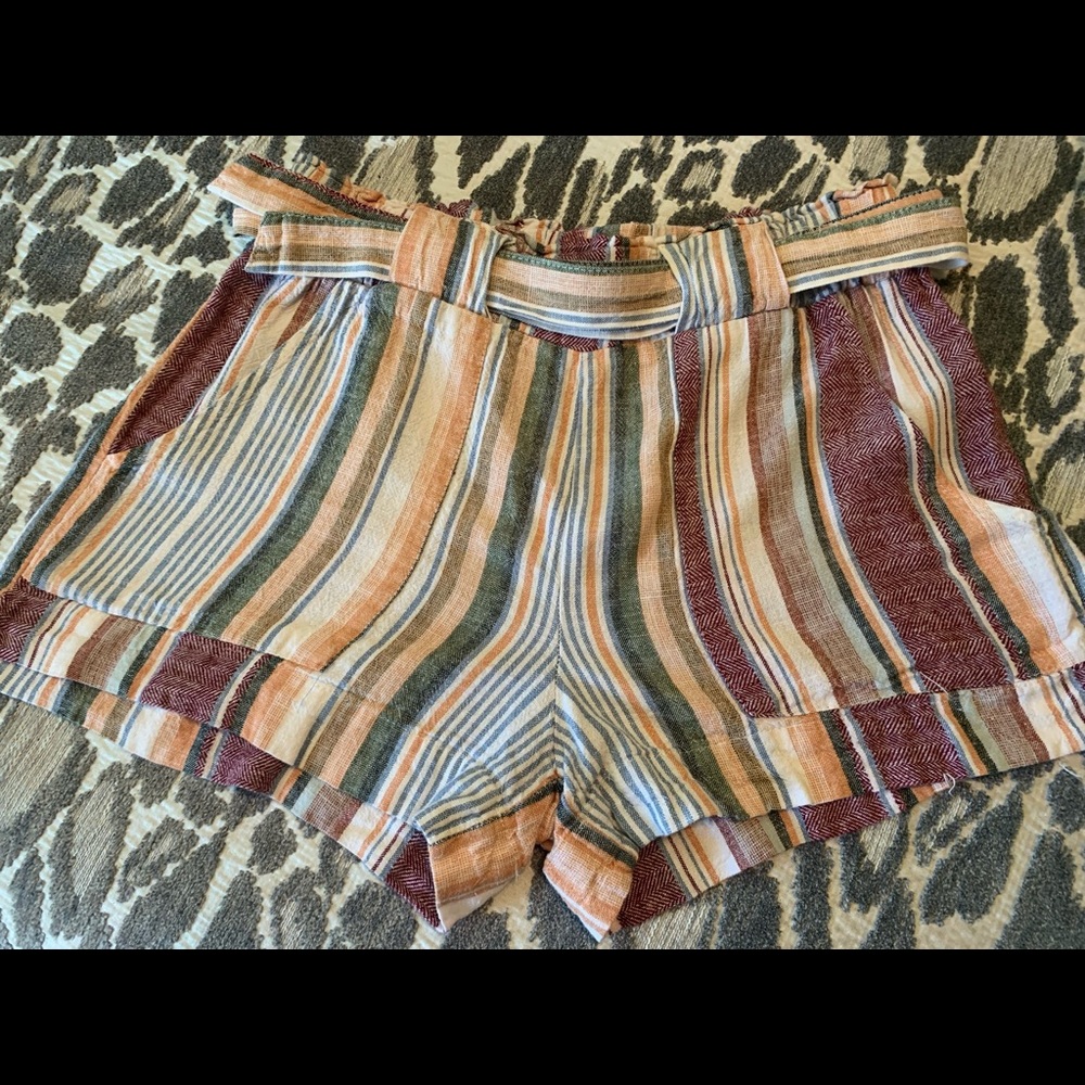 Wonderfully colored walking in shorts